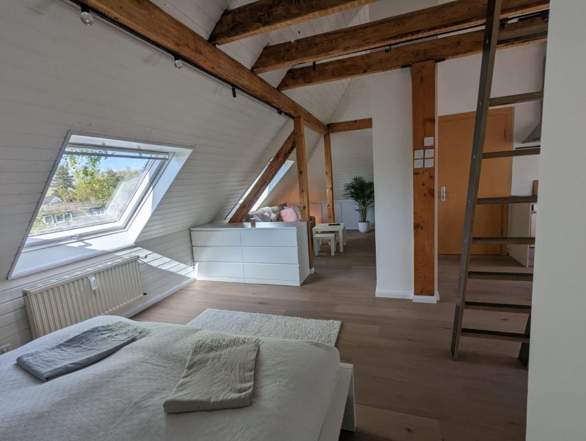 Helles Dachgeschoss-Appartement Krefeld Luaran gambar